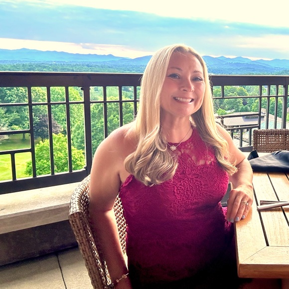 Meet your Posher, Shasta - Picture 1 of 1